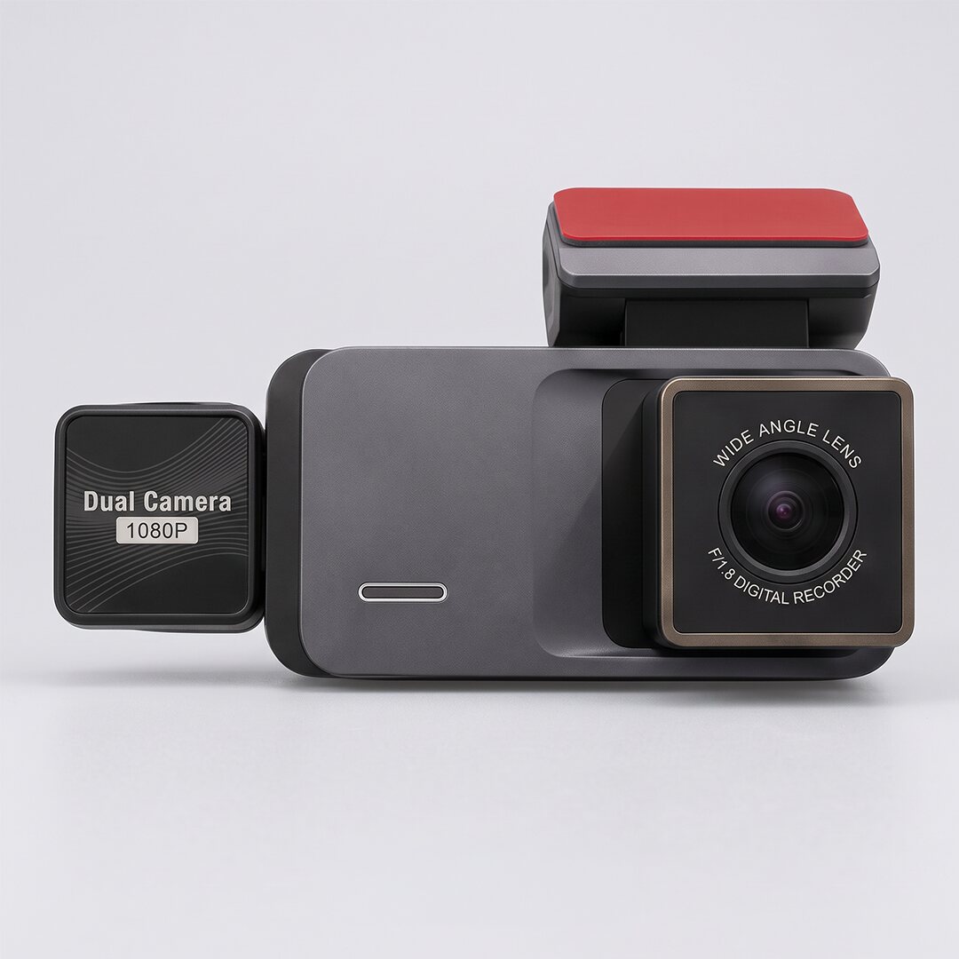 TWM R3 3 channel dash cam with wide-angle front lens and cabin camera
